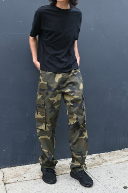 Baggy Fit Cargo Camo Pants