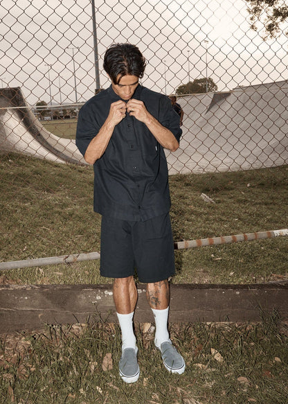 AFENDS Mens Glider - Pleated Short 22" - Black