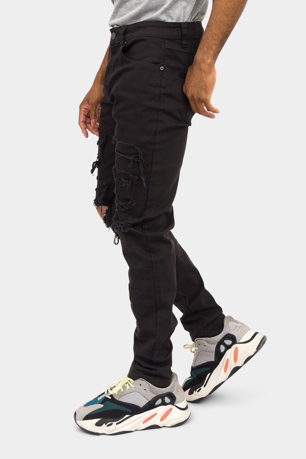Distressed Solid Color Slim Fit Jeans