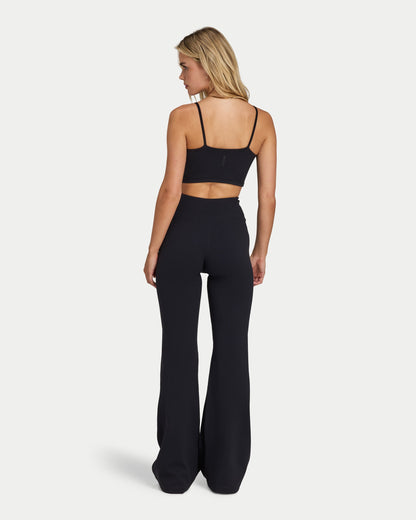 Womens Essential Flared Legging