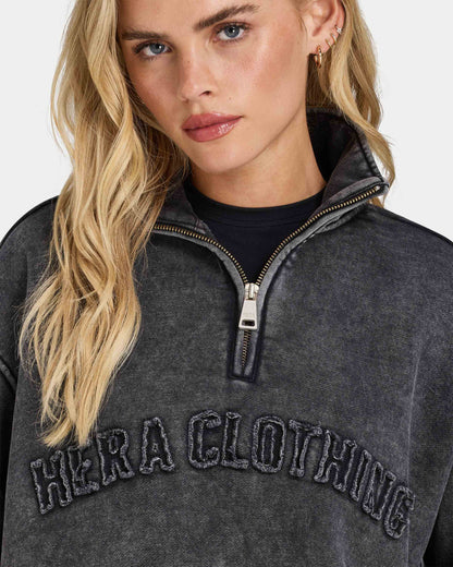 Womens Signature Washed Oversized 1/4 Zip Sweatshirt