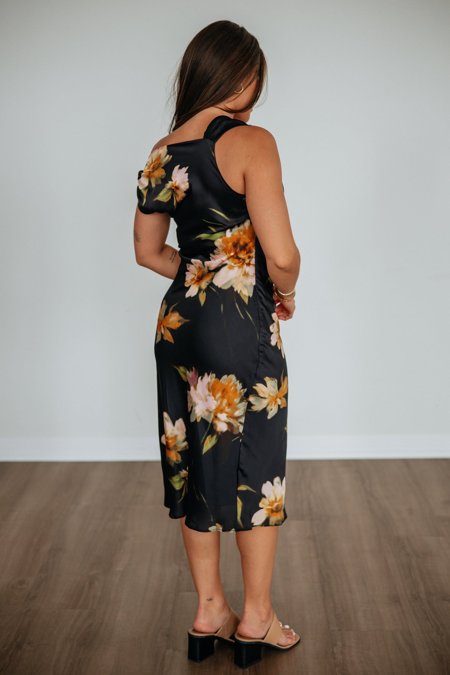 Veridy Midi Dress