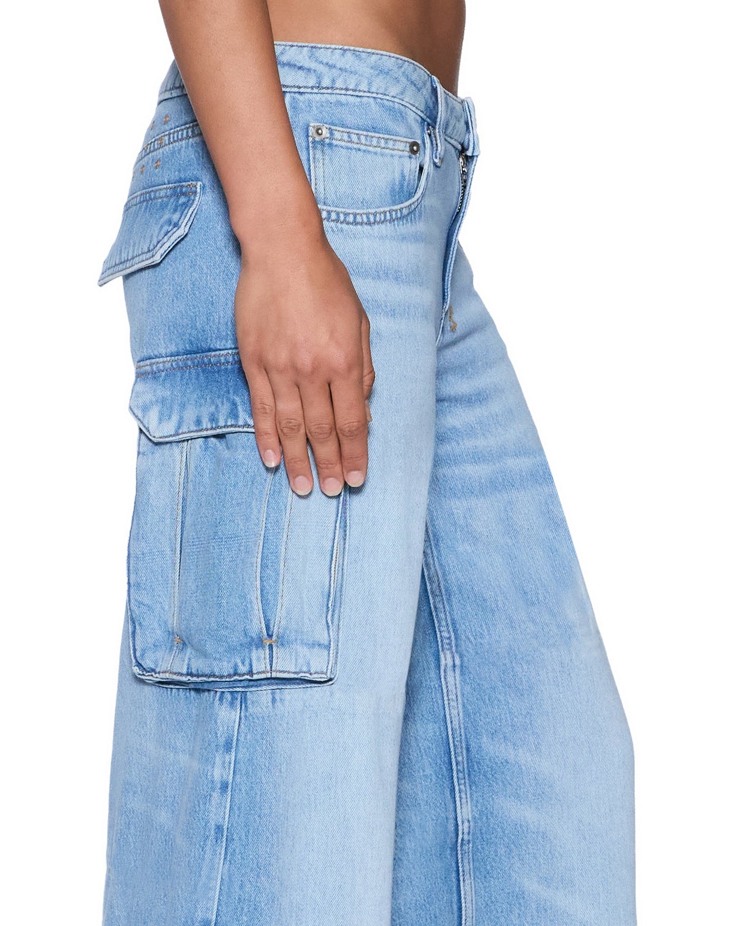 DROPOUT LOW RISE CARGO JEAN SPIRIT