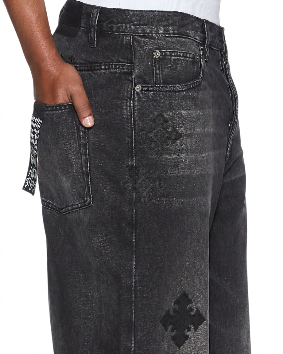 MAXX BLAKK METAL KRAFTWERK