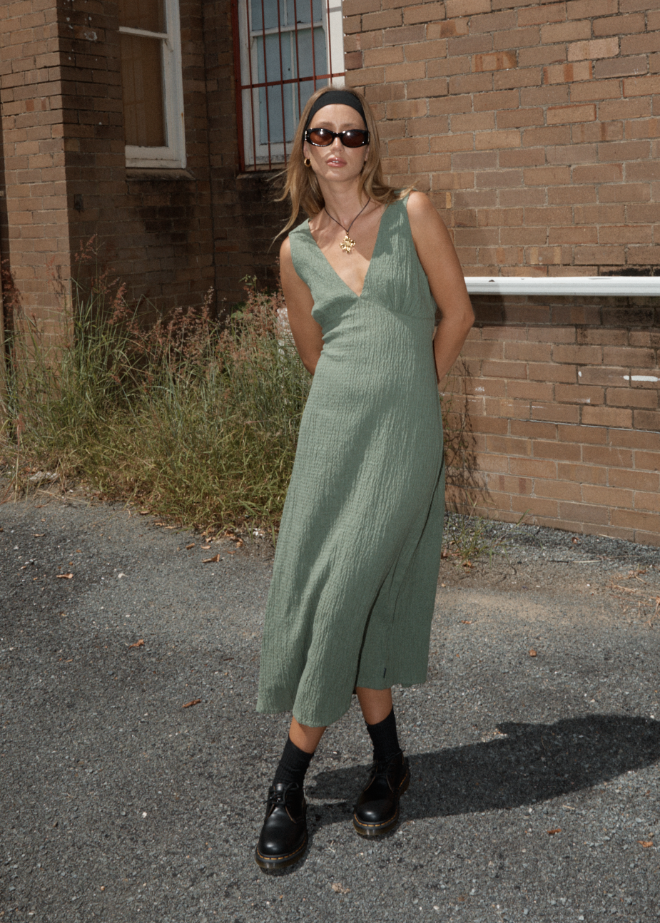 AFENDS Womens Focus - Seersucker Maxi Dress - Oil Green