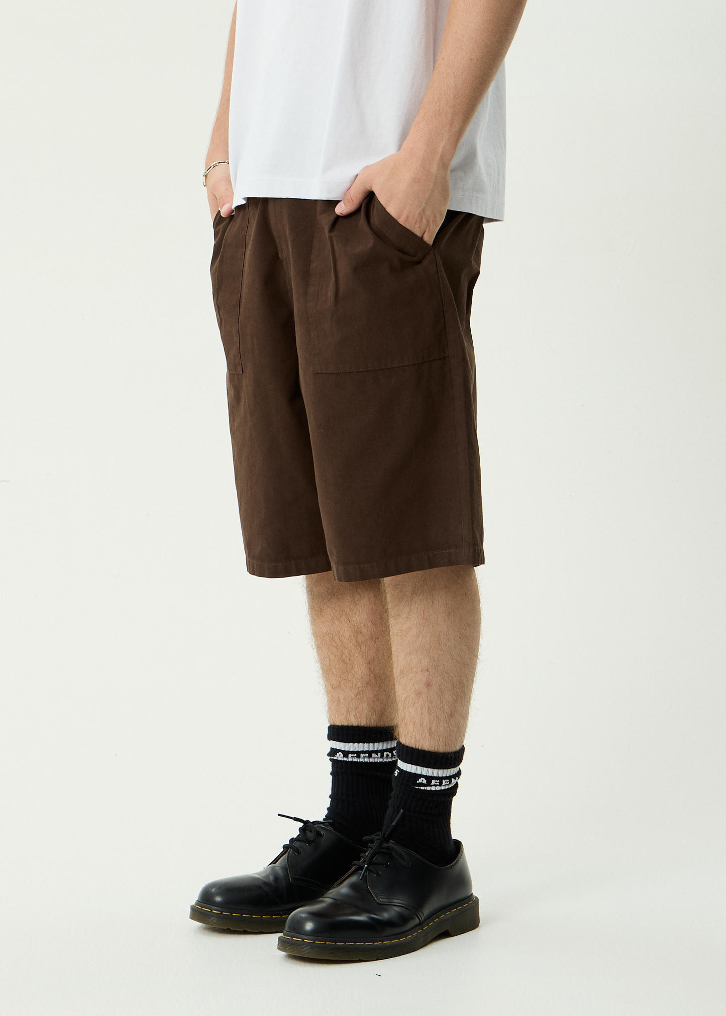 AFENDS Mens Glider - Pleated Short 22" - Coffee