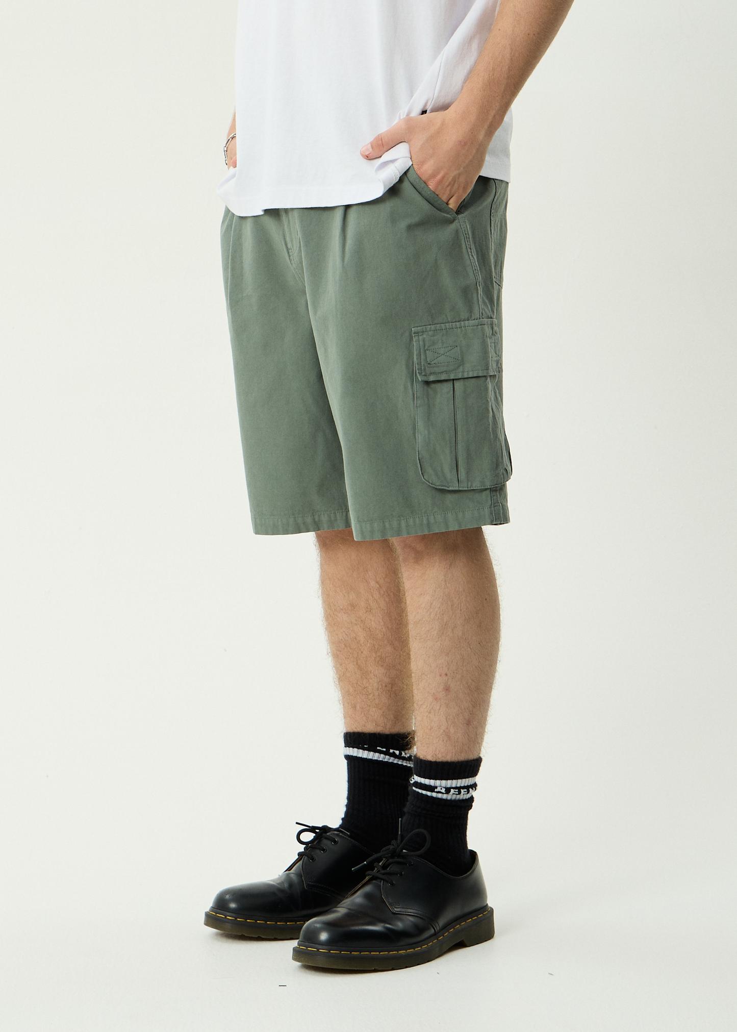 AFENDS Mens Summit - Pleated Cargo Short 22" - Washed Sycamore