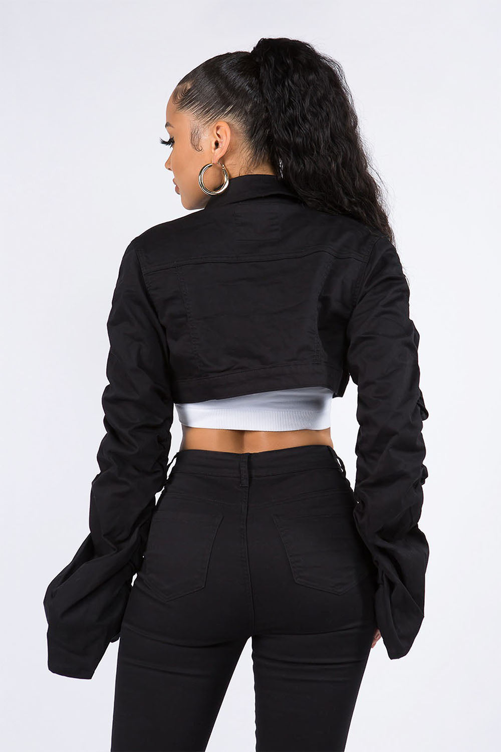 Women's Scrunched Bungee Sleeve Cropped Denim Jacket