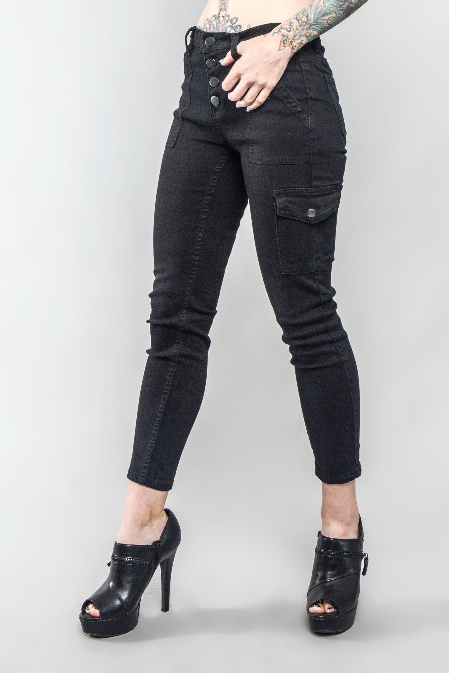 Buttoned Skinny Cargo Pants