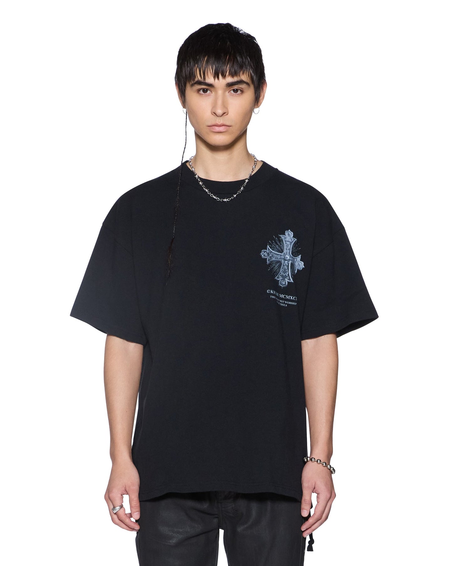 FALSE IDOLS EKCESS SS TEE JET BLACK